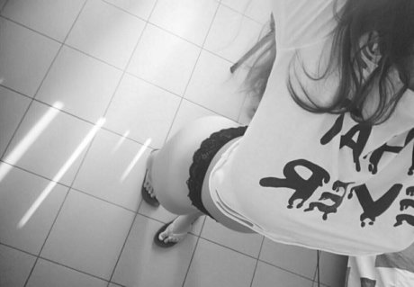 emy isabelle sexy galerien