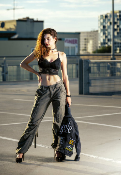 Jiwa Raga perfekte nackt bild