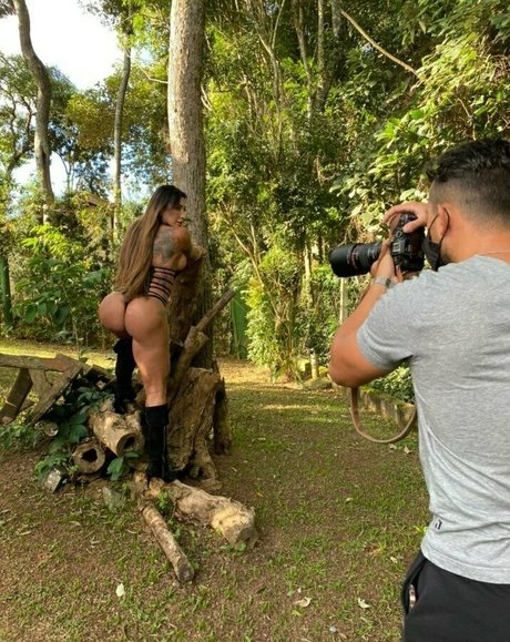 Jaque Khury top exklusive bild