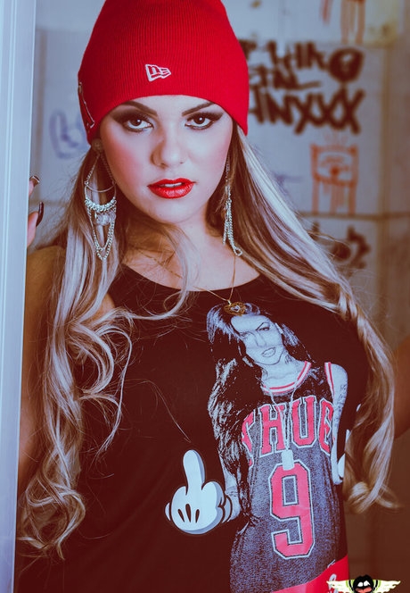 Carine Ivankio nacktheit pornografische galerien