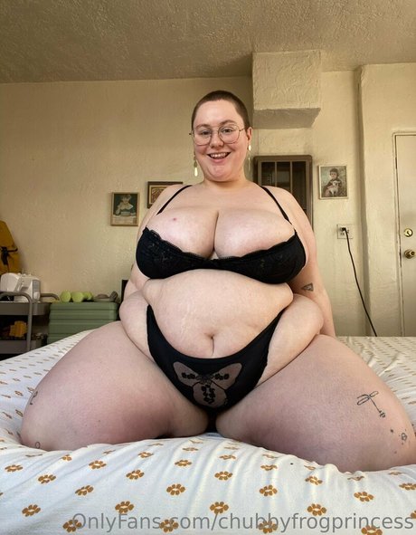 chubbyfrogprincess xxx nacktheit fotos