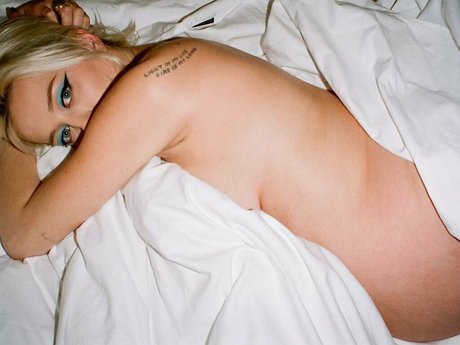 carolinevreeland freie porno foto