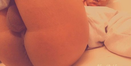 Cloudy Vi nackt erwachsene archiv