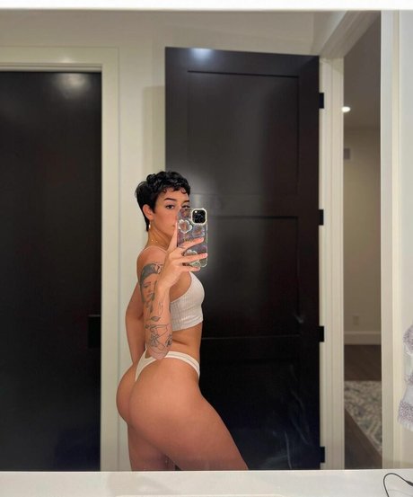 Gianna Evelyn hd galerie