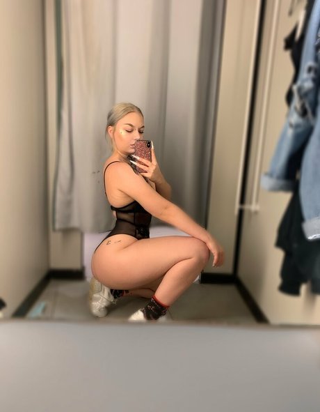 bat gyal exklusive nackten bilder