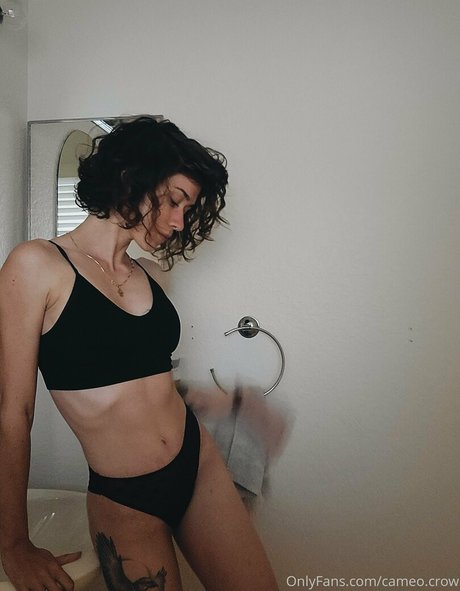 cameo crow kunst nackt bild