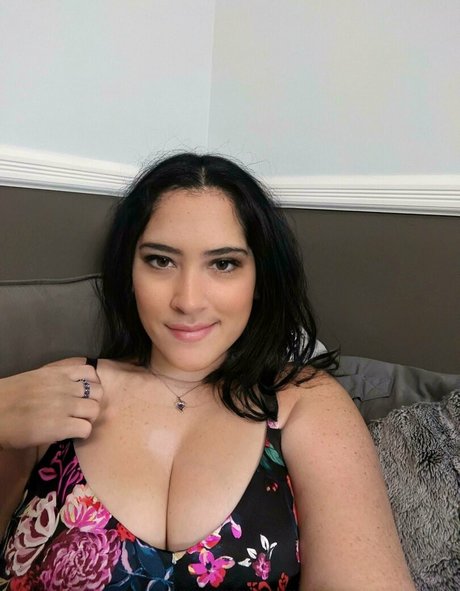 th1cc em nackte fotos