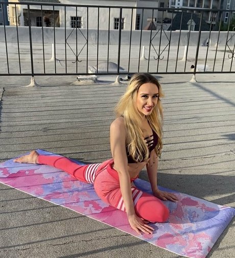 cali honeyy nacktheit fotos