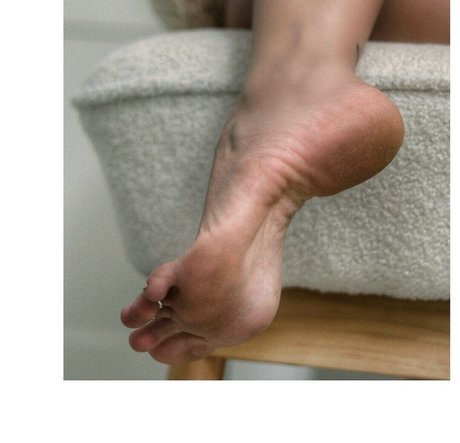 kniebeugen-onlyfans hd nackt bild