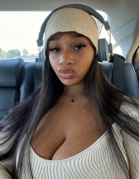 Lexxiibaebie model hübsche bilder