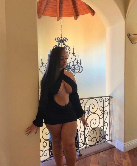 sperma auf der zunge onlyfans erotische hd bild