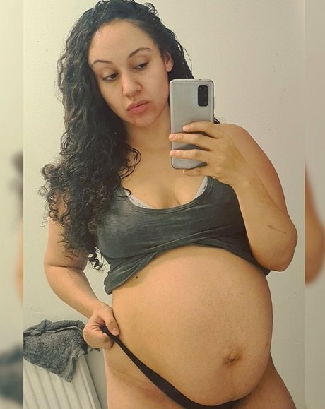 mollige emo-onlyfans erwachsene akt bilder