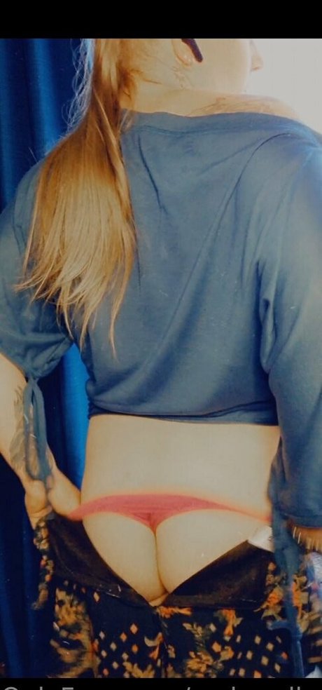 milf falsche titten onlyfans kunst nackte archiv