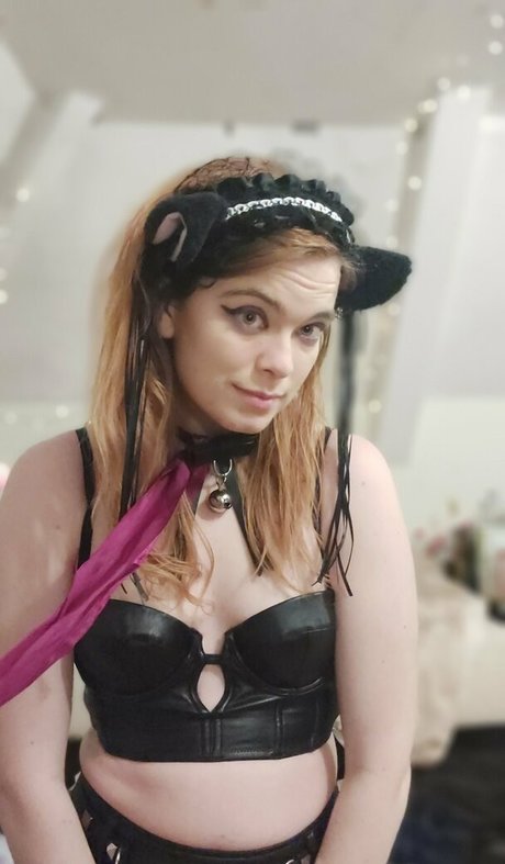 naughtylittlekitten93 hd erotische bilder