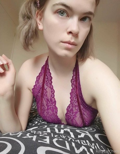 naughtylittlekitten93 heiße akt galerien