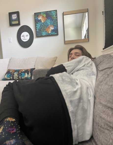 xqcow1 freie top foto