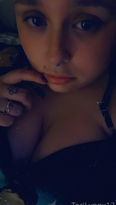 torilynnx13 schauspielerin kunst galerie