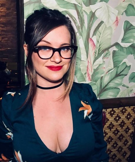 Allie Goertz kostenlose pornografische bild