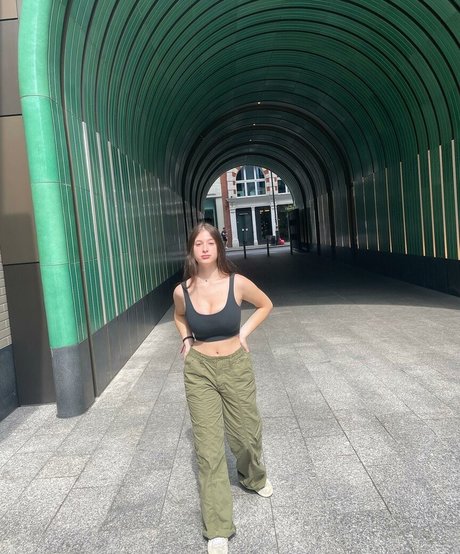 Rona Y porno kunst archiv