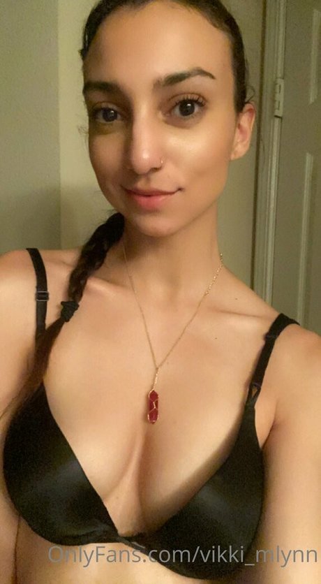Vikki Mlynn hübsche freie bild
