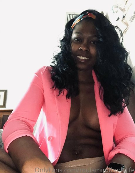 berühmte onlyfans hübsche nackte bild