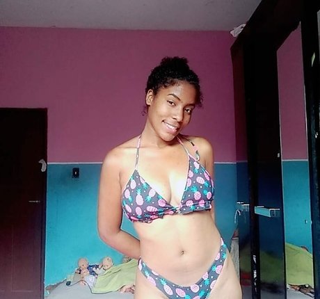 naiaracristianaofc kunst perfekte galerien