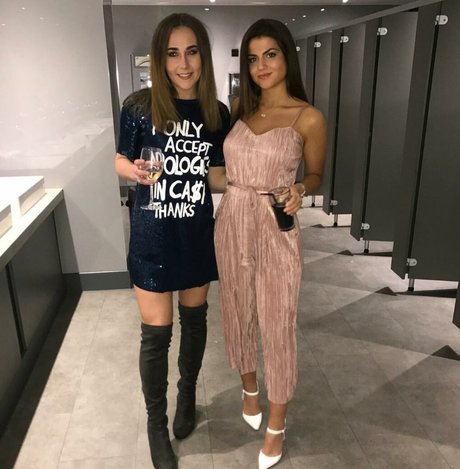 nackte rothaarige onlyfans hübsche sexy archiv