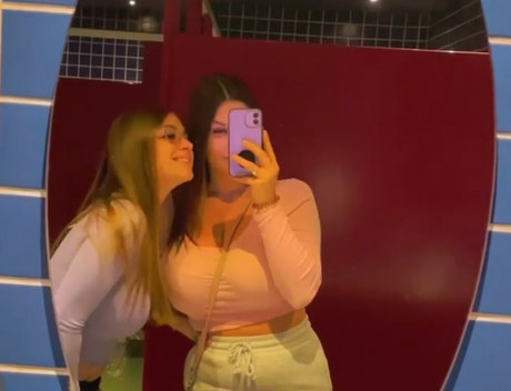 Alexia C nackten galerie