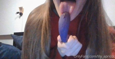 lilyapricot nackte pornostar bild
