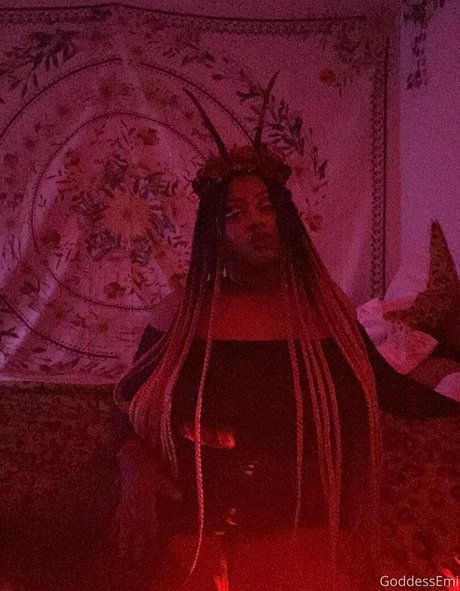 emithegoddess nackt pornostar archiv