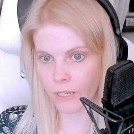 swebliss schauspielerin exklusive galerien