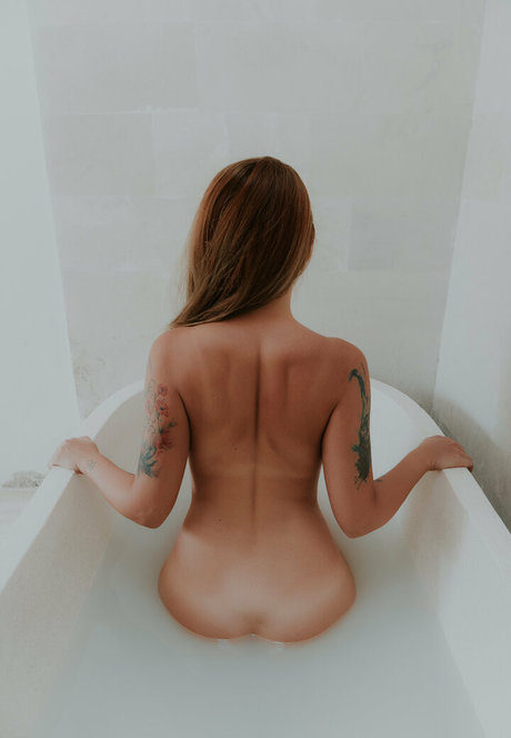 angiestrangie schöne akt bilder