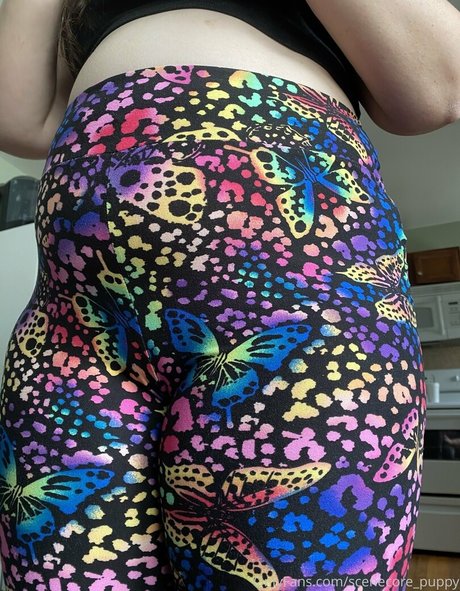 scenecore puppy hübsche nacktheit bilder