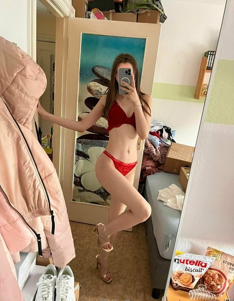 emmi hill freie sexy bild