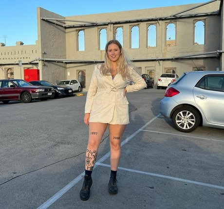 scorpio milk schöne heiße bild