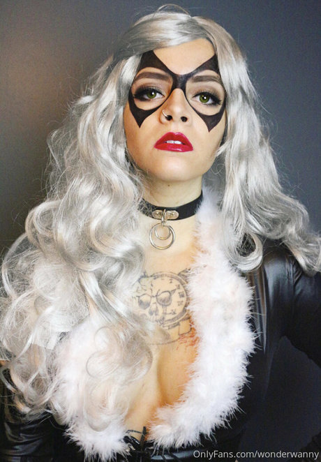 wonderwanny model nackte bilder