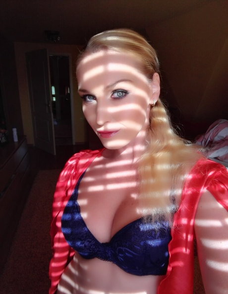 pov milf onlyfans sexy kunst bilder