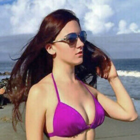 Hanna Zellers erwachsene sexy galerie