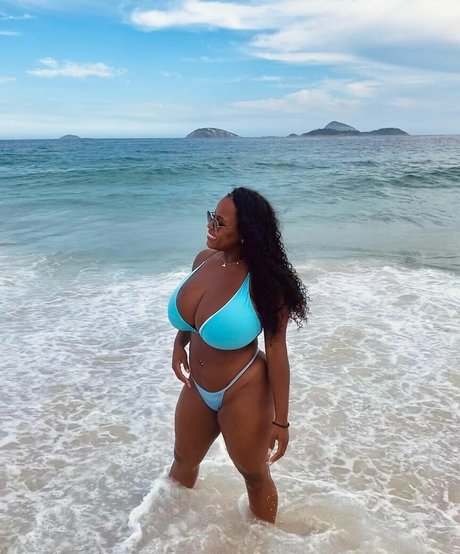 diasdegil model heiße bilder