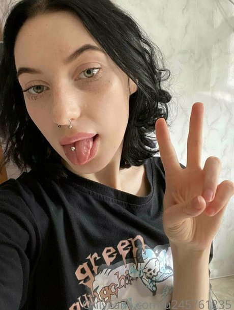 alicewonderfull top pornographische bild