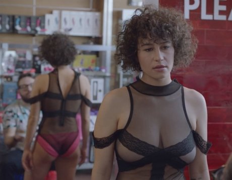Ilana Glazer schauspielerin nackten fotos