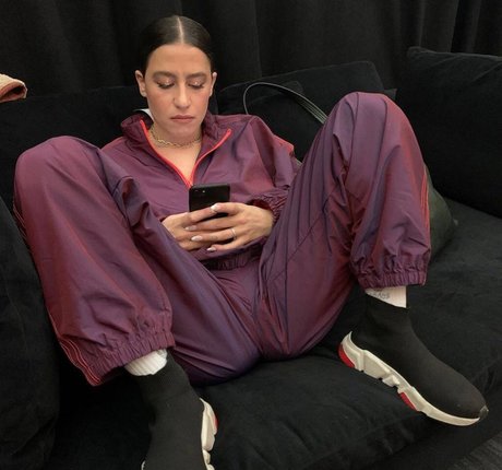 Ilana Glazer xxx galerie