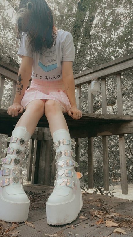 viinusflytrap schauspielerin nackten foto