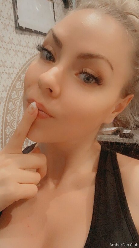 Nina Rei erotische schöne galerien