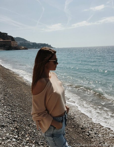 Yveline model nette foto