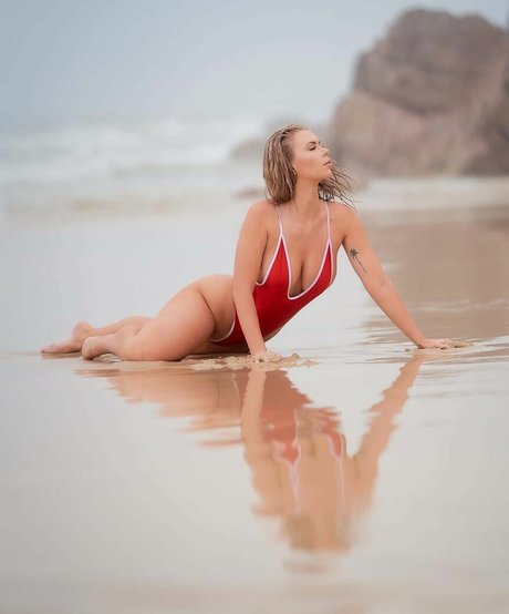 Thalia Hall beste erwachsene foto