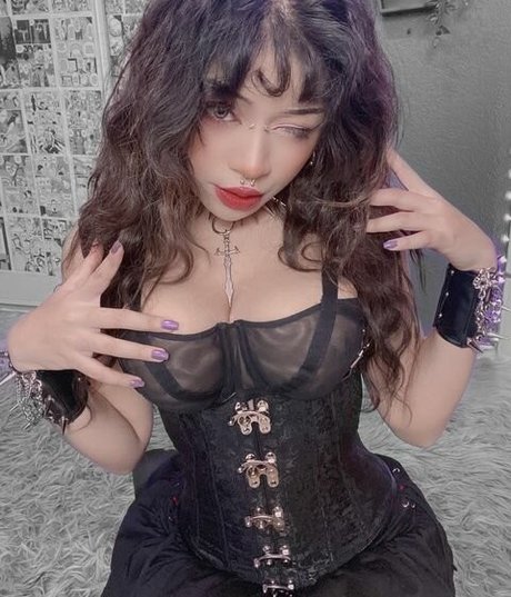 Distortedeyes sexy kostenlose archiv