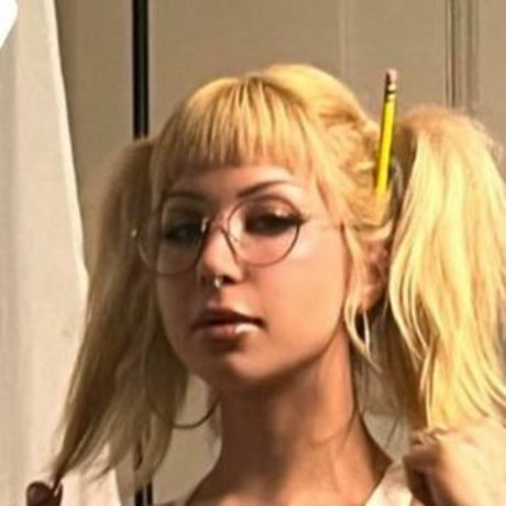 honeydipxxx hübsche akt galerien