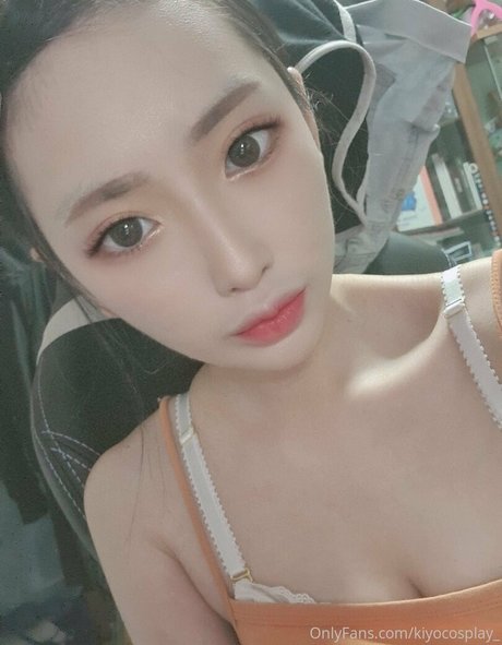 Kiyocosplay porno erwachsene foto