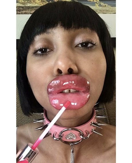 asiatische teenager-onlyfans hd bild